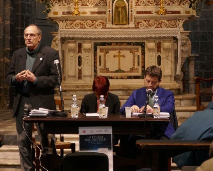 Presentato a Genova il libro “La Chiesa nel digitale”. Per il mondo digitale educazione, non solo tecnica