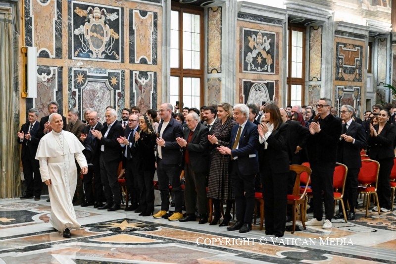 Se l’algoritmo ripete, l’arte apre a strade nuove. Il discorso di papa Leone XIV al mondo del cinema