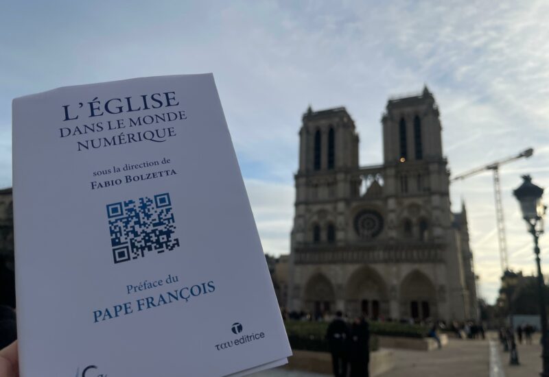 L’Église dans le monde numérique. Da Parigi e Lourdes la traduzione francese de “La Chiesa nel digitale” promosso dall’esperienza dei tutorial di WeCa