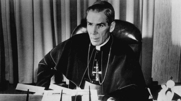 Fulton Sheen beato: la Chiesa celebra un pioniere della comunicazione cattolica