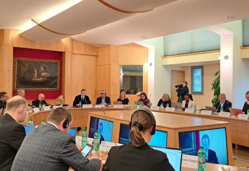 Comunicazione e IA: la sfida della Chiesa in Europa nell’era digitale